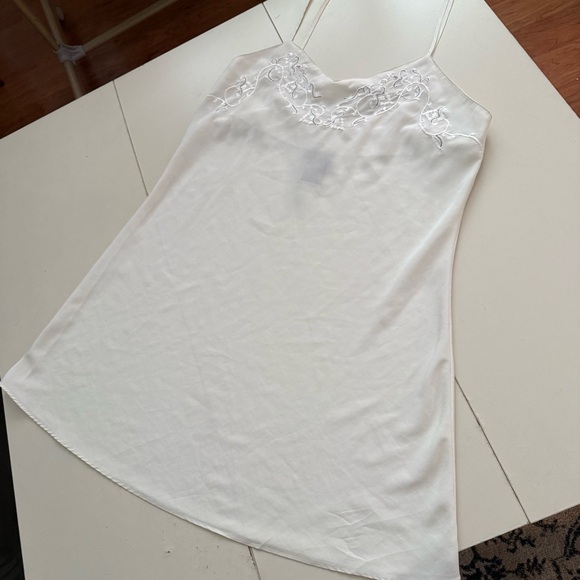 Rose Passion White Satin Slip Dress Embroidered Coquette Angelcore Chemise Y2K - Picture 3 of 5